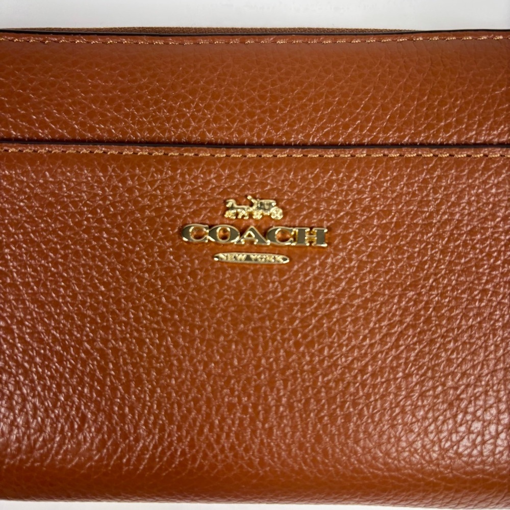 COACH Accordion Zip Wallet With Wristlet Strap‎ In Leather Brown - Picture 2 of 9